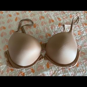 Victoria Secret Very Sexy Push Up Bra 34c